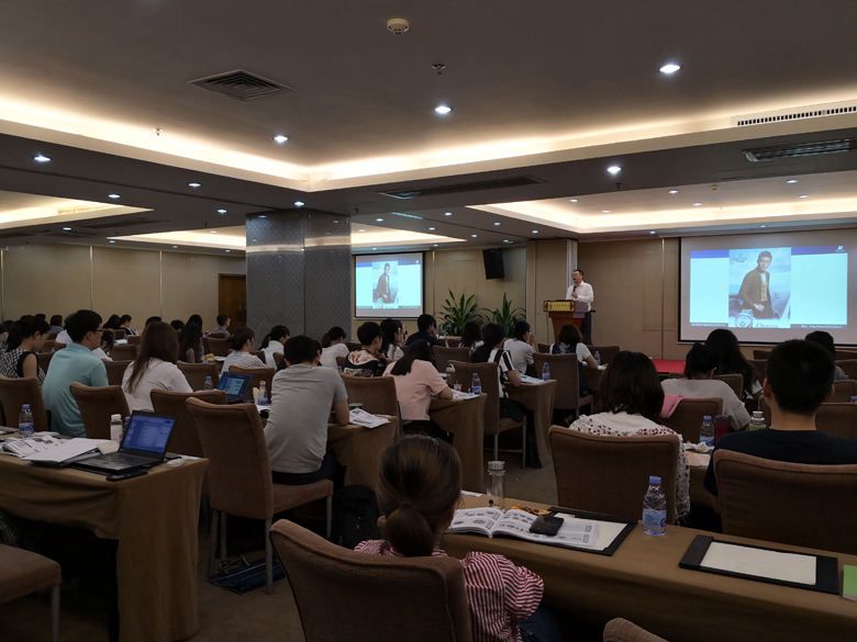 劉祖軻為中國郵儲(chǔ)系統(tǒng)精英進(jìn)行客戶營銷培訓(xùn)2