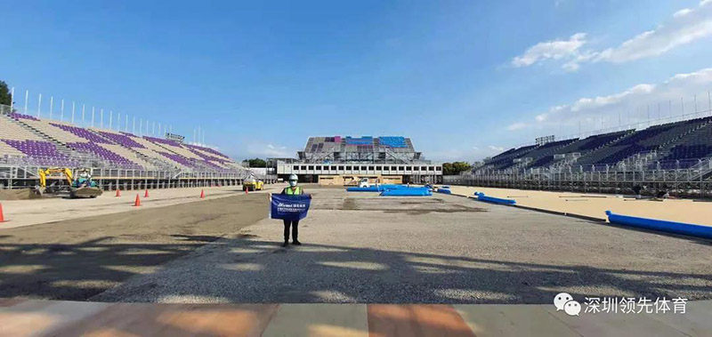 東、西、南三面看臺系統(tǒng)建成后等待驗收